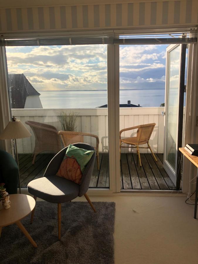 Dejligt Vaerelse Med Eget Bad Og Havudsigt Assens Exterior foto