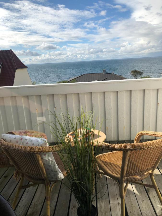Dejligt Vaerelse Med Eget Bad Og Havudsigt Assens Exterior foto